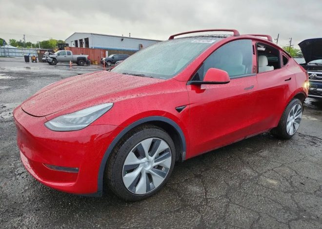 Tesla на аукціоні США: як вибрати лот і ціна «під ключ»